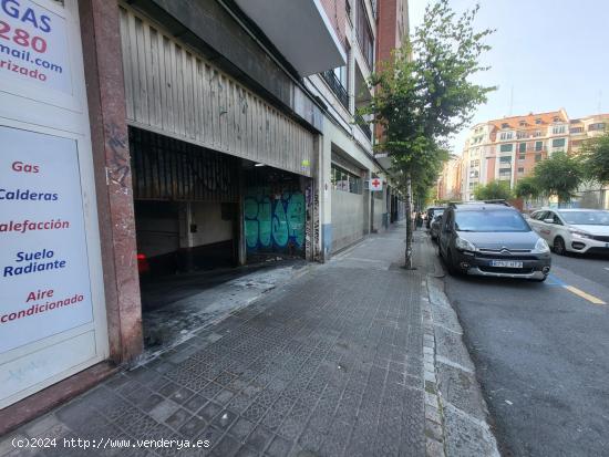 ALQUILER GARAJE EN SIMÓN BOLIVAR FRENTE A JESUITAS - VIZCAYA