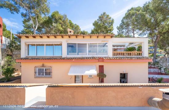 VILLA DE LUJO CON VISTA AL MAR EN COSTA DE LA CALMA - SANTA PONÇA - BALEARES