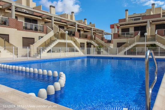 Bungalow en Planta Baja en Venta en Lomas de Cabo Roig - ALICANTE