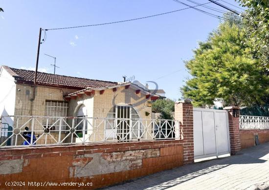 CASA EN PLANTA CON JARDÍN A CUATRO VIENTOS - BARCELONA