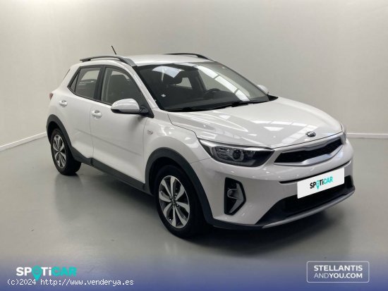 Kia Stonic  1.0 T-GDi 74kW (100CV) MHEV iMT Concept - Sevilla