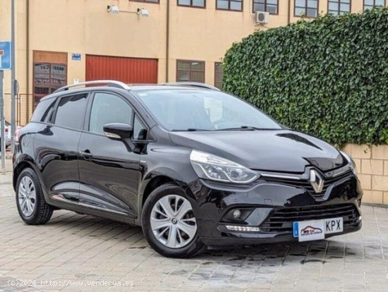 RENAULT Clio en venta en TorrejÃ³n de
Ardoz (Madrid) - TorrejÃ³n de
Ardoz