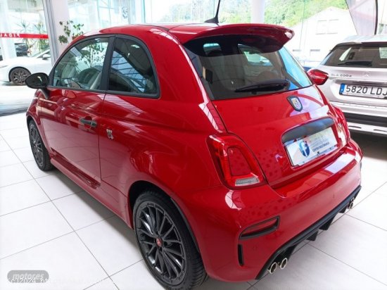 Abarth 500 695 1.4 16v T-Jet 132kW (180 CV) de 2022 con 11.871 Km por 25.900 EUR. en Pontevedra