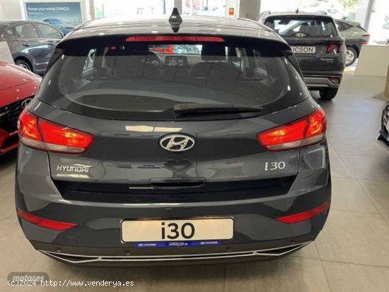 Hyundai i30 1.5 DPI Klass SLX 110 de 2023 con 9.100 Km por 18.900 EUR. en Cuenca