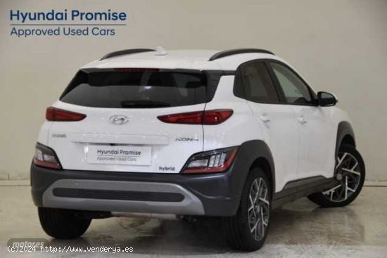 Hyundai Kona 1.6 GDI DT Style Sky de 2023 con 26.493 Km por 28.400 EUR. en Barcelona