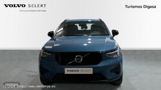 Volvo XC40 XC40 Plus, B3, Gasolina, Dark de 2023 con 30.724 Km por 37.900 EUR. en Granada