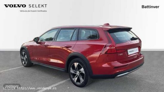 Volvo V 60 V60 Cross Country Core, B4 (diesel) AWD, Diesel de 2023 con 33.883 Km por 42.500 EUR. en 