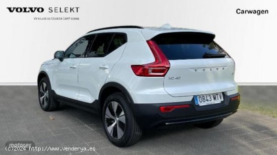 Volvo XC40 XC40 Plus, B3 Mild hybrid, Gasolina, Dark de 2024 con 1 Km por 42.450 EUR. en Vizcaya