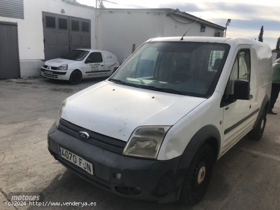  Ford Transit Connect 1.8DIESEL de 2006 con 251.253 Km por 4.000 EUR. en Barcelona 