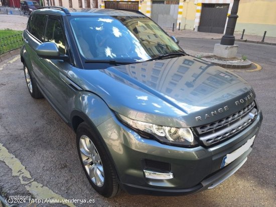 Land Rover Range Rover Evoque 2.2 TD 4X4 AUTOMATICO PURE TECH de 2015 con 156.000 Km por 18.700 EUR.