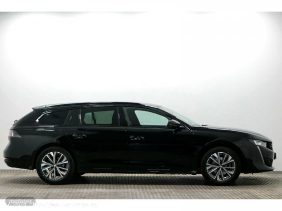 Peugeot 508 PureTech 130 S&S Allure Pack EAT8 96 kW (130 CV) de 2023 con 6.721 Km por 34.999 EUR. en