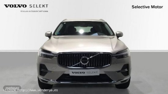 Volvo XC 60 Plus, B4 (gasolina), Gasolina, Bright de 2023 con 11.755 Km por 45.900 EUR. en Cantabria