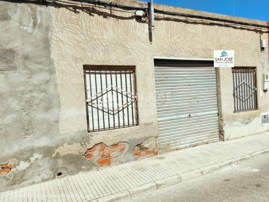 SE VENDE CASA PARA REFORMAR O PARA DERRIBAR EN EL CAMINICO DE ELCHE EN ASPE - ALICANTE