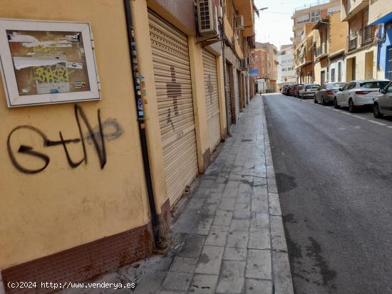  SE VENDE LOCAL EN MUY BUENA ZONA CON SALIDA DE HUMOS - ALICANTE 