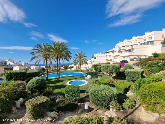  Adosado en Balcon de Finestrat totalmente reformado con 3 hab y 2 baños. Milpisos - ALICANTE 