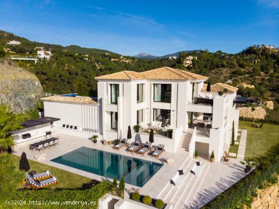  Espectacular villa de diseño con vistas panorámicas al mar y golf in Madroñal - MALAGA 