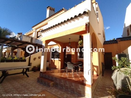 ADOSADO CON PISCINA, PARKING Y JARDÍN PRIVADO EN ORITO. (MONFORTE DEL CID) - ALICANTE