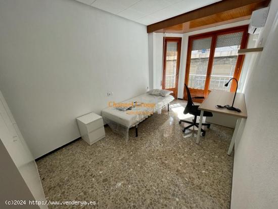 HABITACIONES EN ALQUILER PARA ESTUDIANTES EN PLENO CENTRO DE ELCHE - ALICANTE