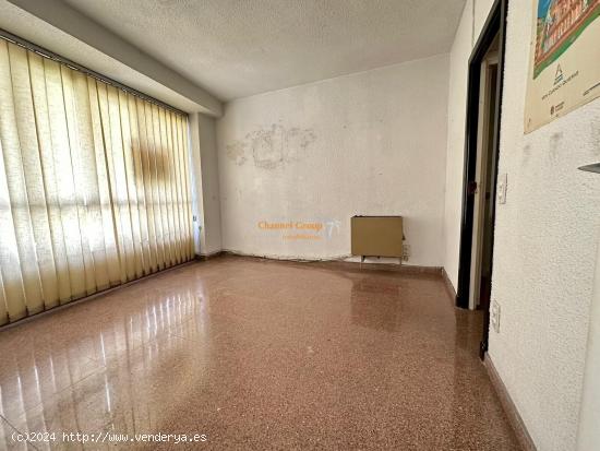 ENTRESUELO COMERCIAL  EN ALQUILER JUNTO AL AYUNTAMIENTO DE ELCHE!!! NO APTO VIVIENDA. - ALICANTE