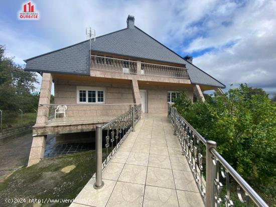 CHALET INDEPENDIENTE EN LA ZONA DE GUSTEI (COLES) - ORENSE