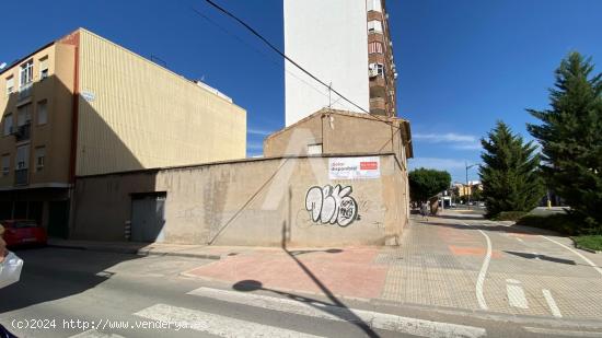 Esquina en Avda. Constitución  para Promoción Inmobiliaria - ALICANTE