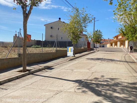 PARCELA URBANA EN VENTA EN CORRALES DEL VINO (ZAMORA) - ZAMORA