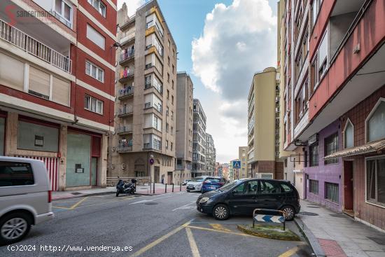  Garaje cerrado en venta en la calle Isaac Peral - CANTABRIA 