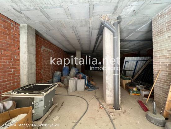 Local comercial en venta en Ontinyent, zona El Llombo - VALENCIA