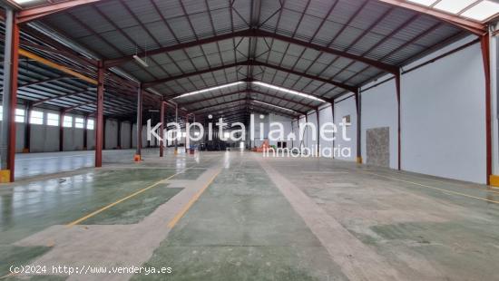 Nave industrial a la venta en Montaverner - VALENCIA