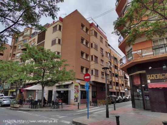 VENTA O ALQUILER OPCION A COMPRA LOCAL COMERCIAL ZONA PADRE ESPLA AL LADO DE MERCADONA - ALICANTE