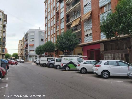 Local comercial de 664 m2 en calle Sant Pere de Gandía - VALENCIA