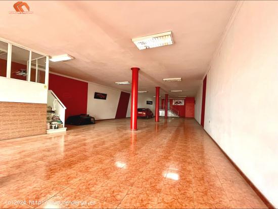 LOCAL COMERCIAL DE 900 METROS - LAS PALMAS