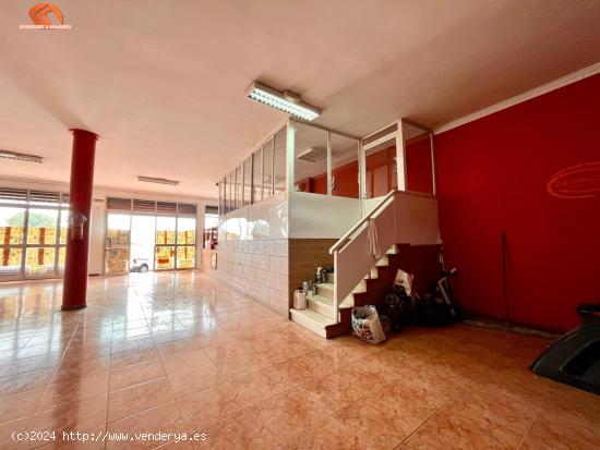 LOCAL COMERCIAL DE 900 METROS - LAS PALMAS