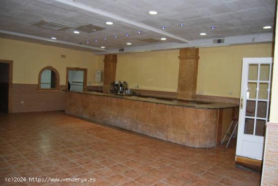 Alquiler de Bar-restaurante habilitado de 170 m2, CENTRICO - VALENCIA