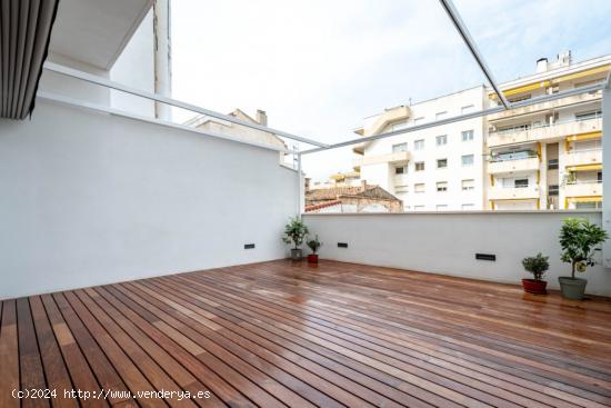 ATICO OBRA NUEVA CON VISTAS AL PASEO Y MAR. - BARCELONA