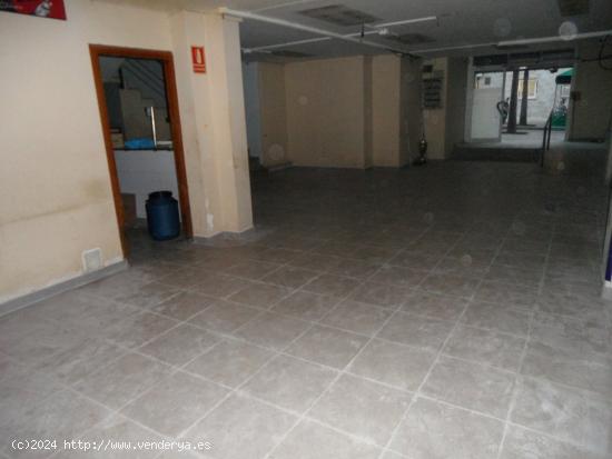 LOCAL COMERCIAL DE 203M2 EN EL VERDUM - BARCELONA