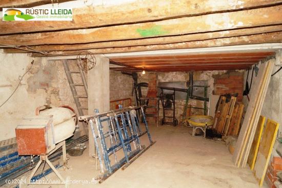 ALMACÉN (DE UNOS 130 M2) EN SANTA COLOMA DE QUERALT. - TARRAGONA