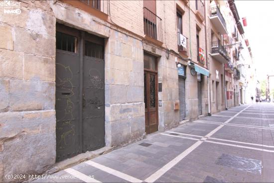 Ekiser vende local en Calle Compañía Pamplona - NAVARRA