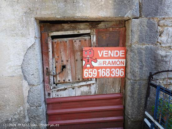 CASA DE PIEDRA EN EL CENTRO DE RIVA DE RUESGA (CANTABRIA) - CANTABRIA