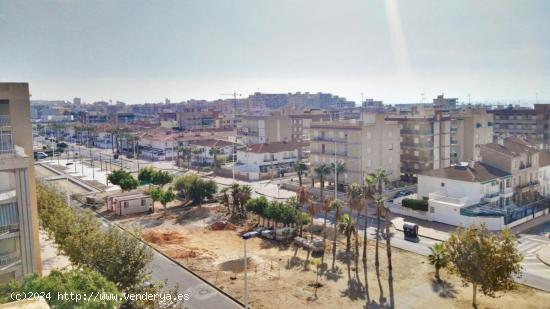 ÁTICO CON VISTAS AL MAR - ALICANTE