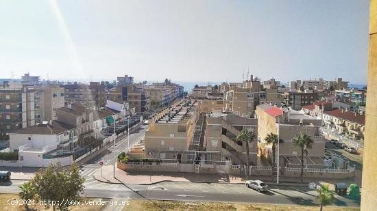 ÁTICO CON VISTAS AL MAR - ALICANTE