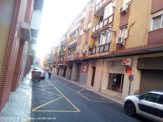 VENTA DE  LOCAL COMERCIAL CERCA DE LA AVENIDA - VALENCIA