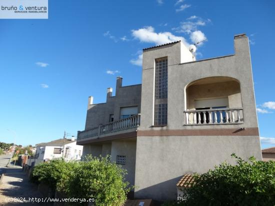 EN VENTA EN EL VENDRELL BAR CAFETERÍA CON VIVIENDA EN CONSTRUCCIÓN - TARRAGONA