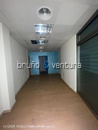  EN VENTA LOCAL COMERCIAL EN EL CENTRO DE EL VENDRELL - TARRAGONA 