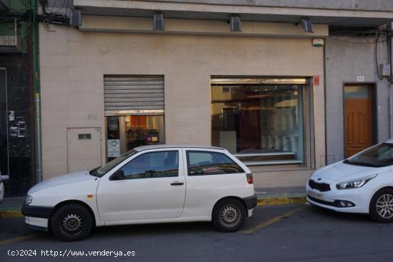  Local comercial, en la Avenida de Chapi de Elda - ALICANTE 