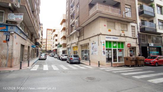 Local en planta primera, muy luminoso en el centro de la ciudad de Elda. - ALICANTE