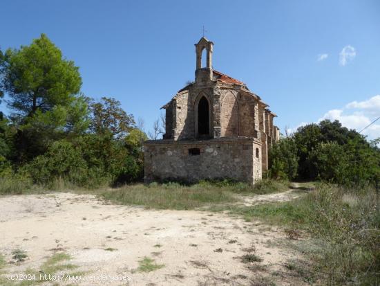 VENTA MASIA EN TOUS CON PISCINA Y ERMITA!! - BARCELONA