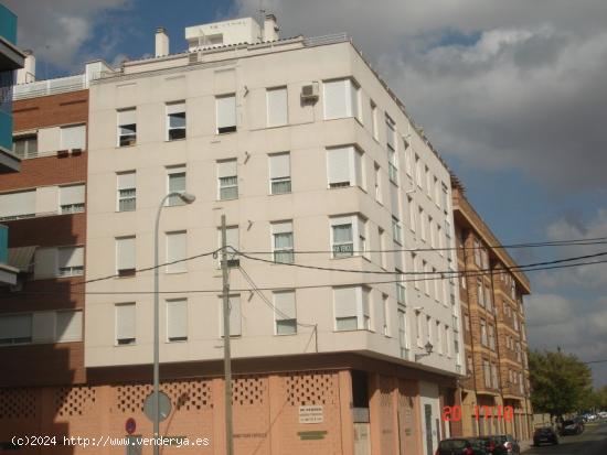  PLAZA DE GARAJE FRENTE A LOS INSTITUTOS - ALBACETE 