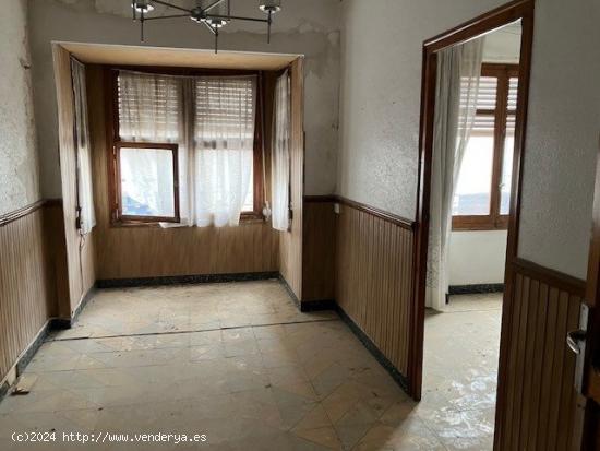 CASA DE 170 M2 MUY CENTRICA PARA REFORMAR - ALBACETE