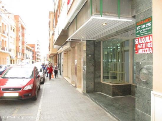 LOCAL COMERCIAL TOTALMENTE ACONDICIONADO - ALBACETE